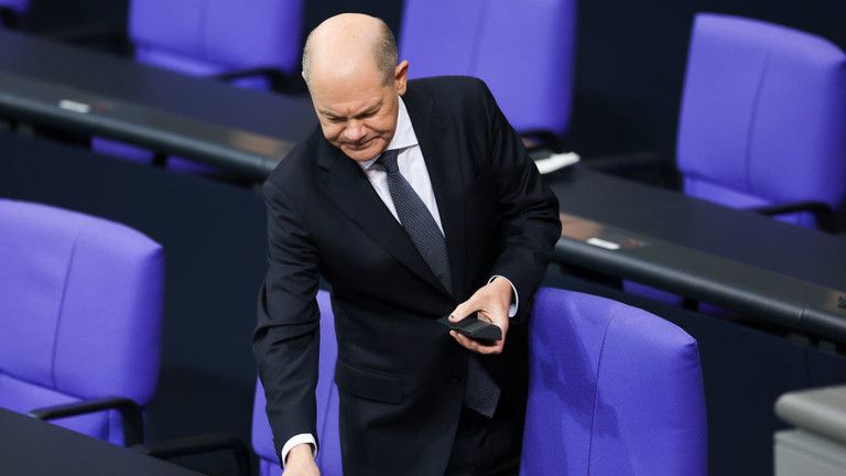 Olaf Scholz stratil dôveru