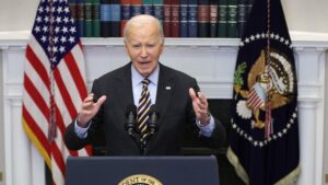 Americký prezident Joe Biden zvažuje vydanie preventívnej milosti pre jednotlivcov