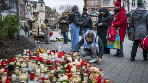 Nemecko: Pracovníčka škôlky si zlomila ruku pri pokuse zastaviť Afgánca, ktorý bol v „krvavom šialenstve“ a bodal deti v materskej škole v Bavorsku