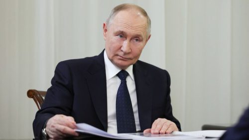 Putin potvrdil, že Rusko je pripravené obnoviť rozhovory s Ukrajinou