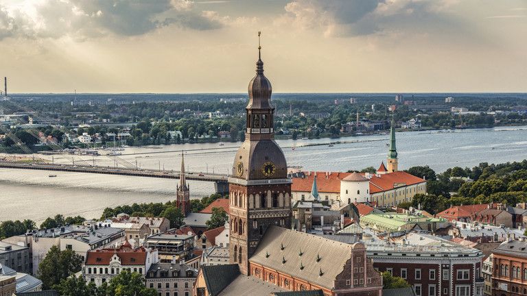 Lotyšsko požaduje zákaz Schengenu pre Rusov