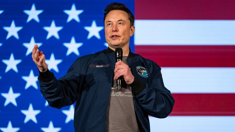 Musk žiada sankcie voči ukrajinským oligarchom